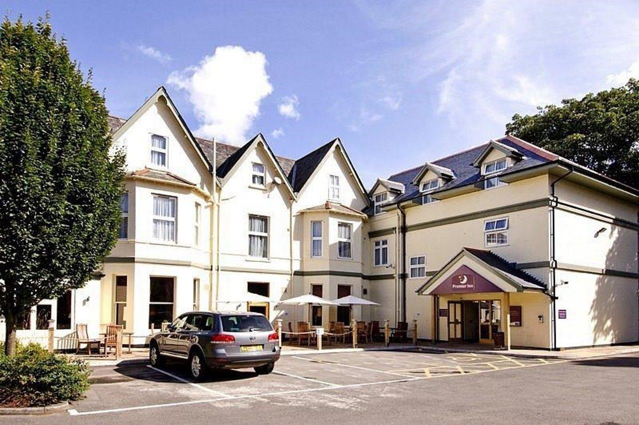 Premier Inn Bournemouth East Exterior foto